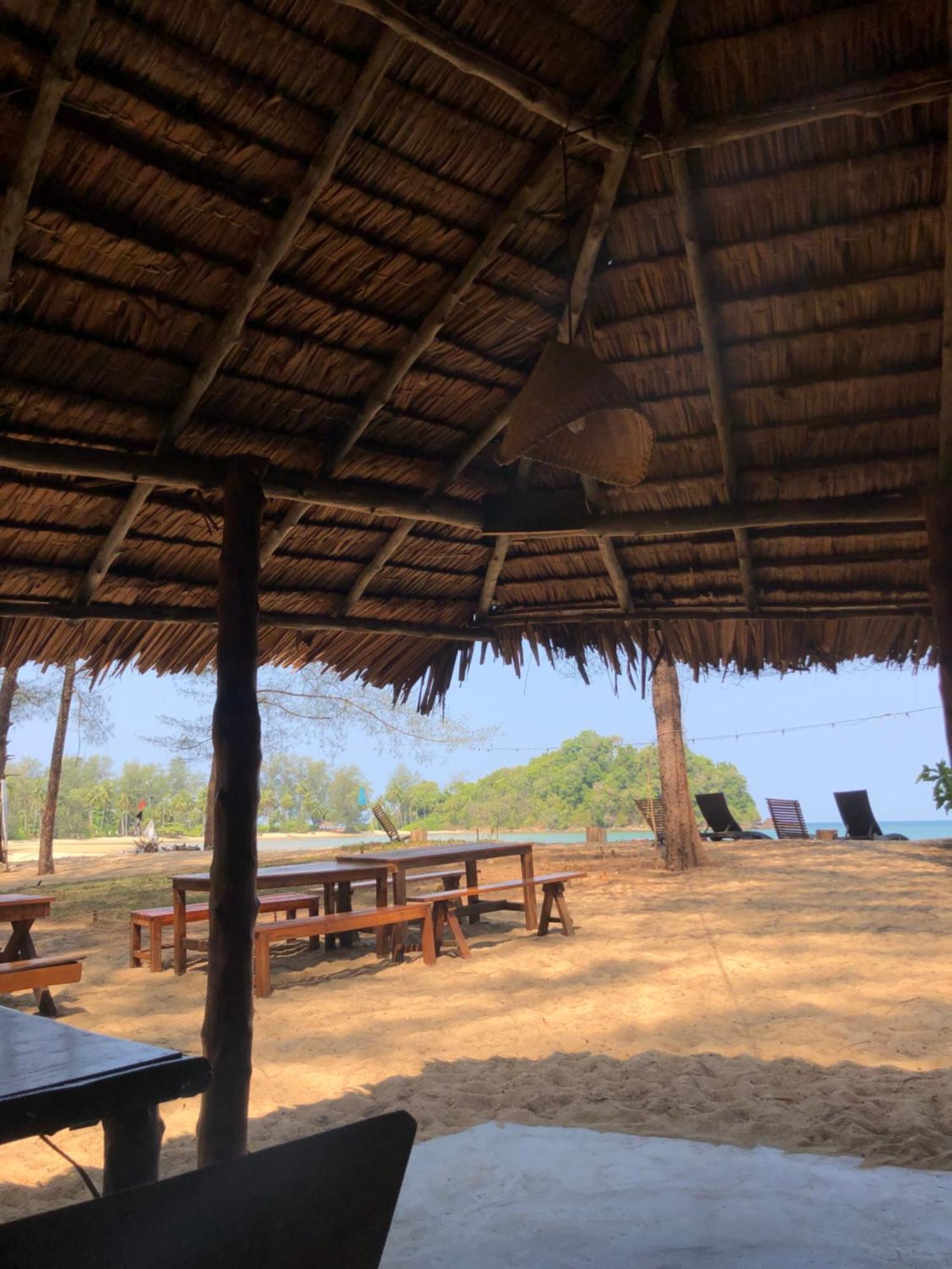 Horizon Eco Resort Ko Phra Thong Exteriör bild