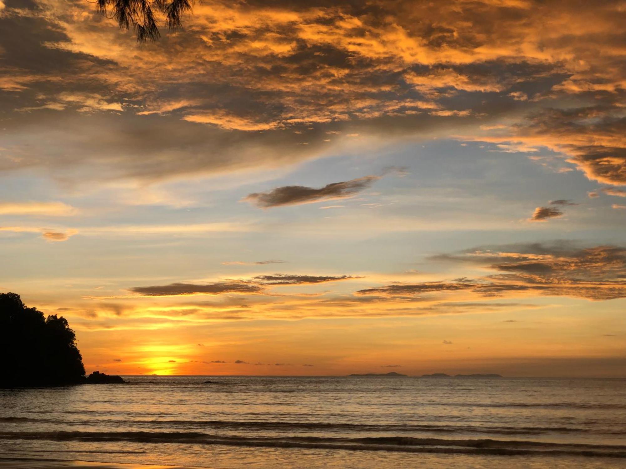 Horizon Eco Resort Ko Phra Thong Exteriör bild