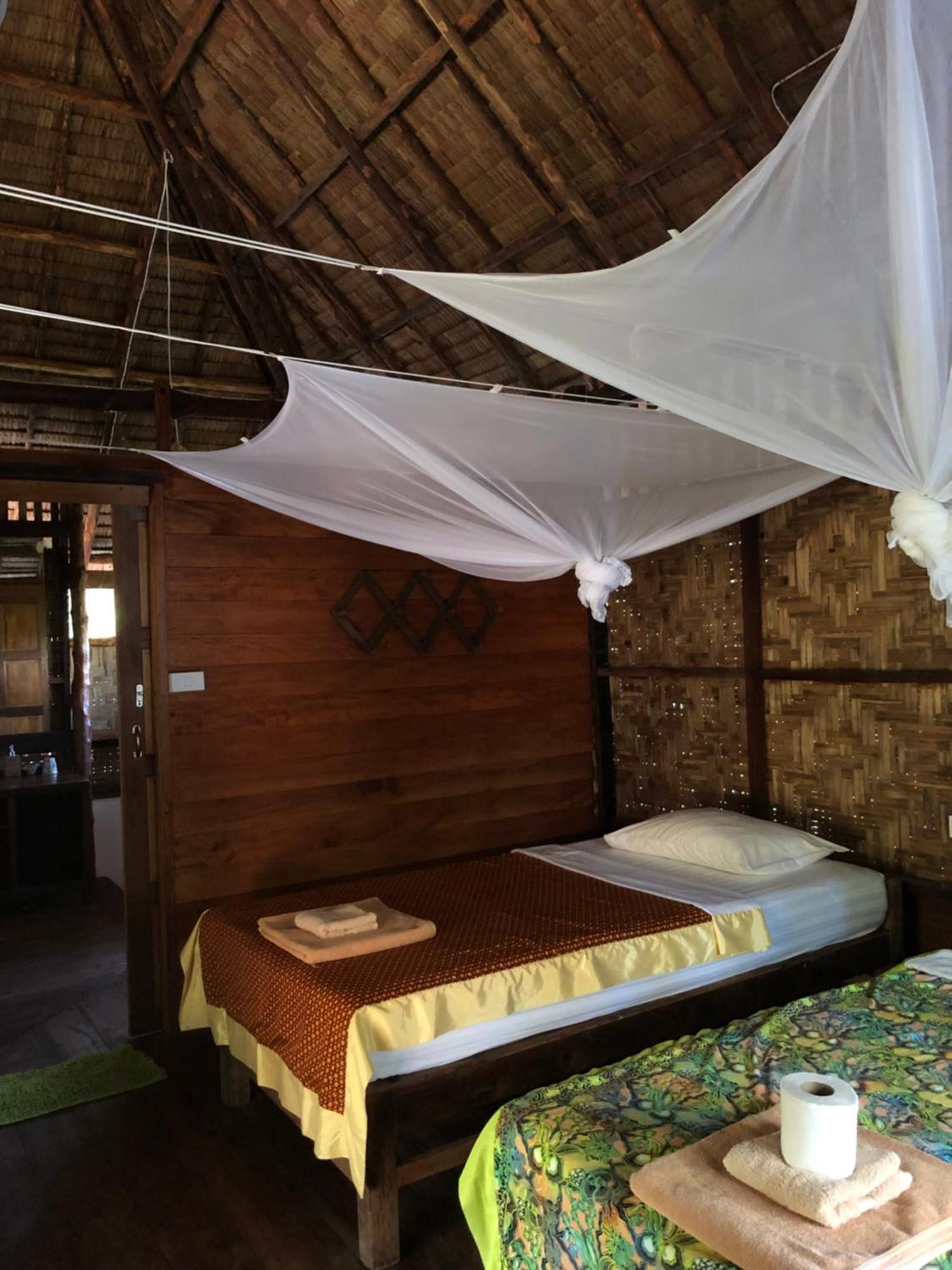 Horizon Eco Resort Ko Phra Thong Exteriör bild