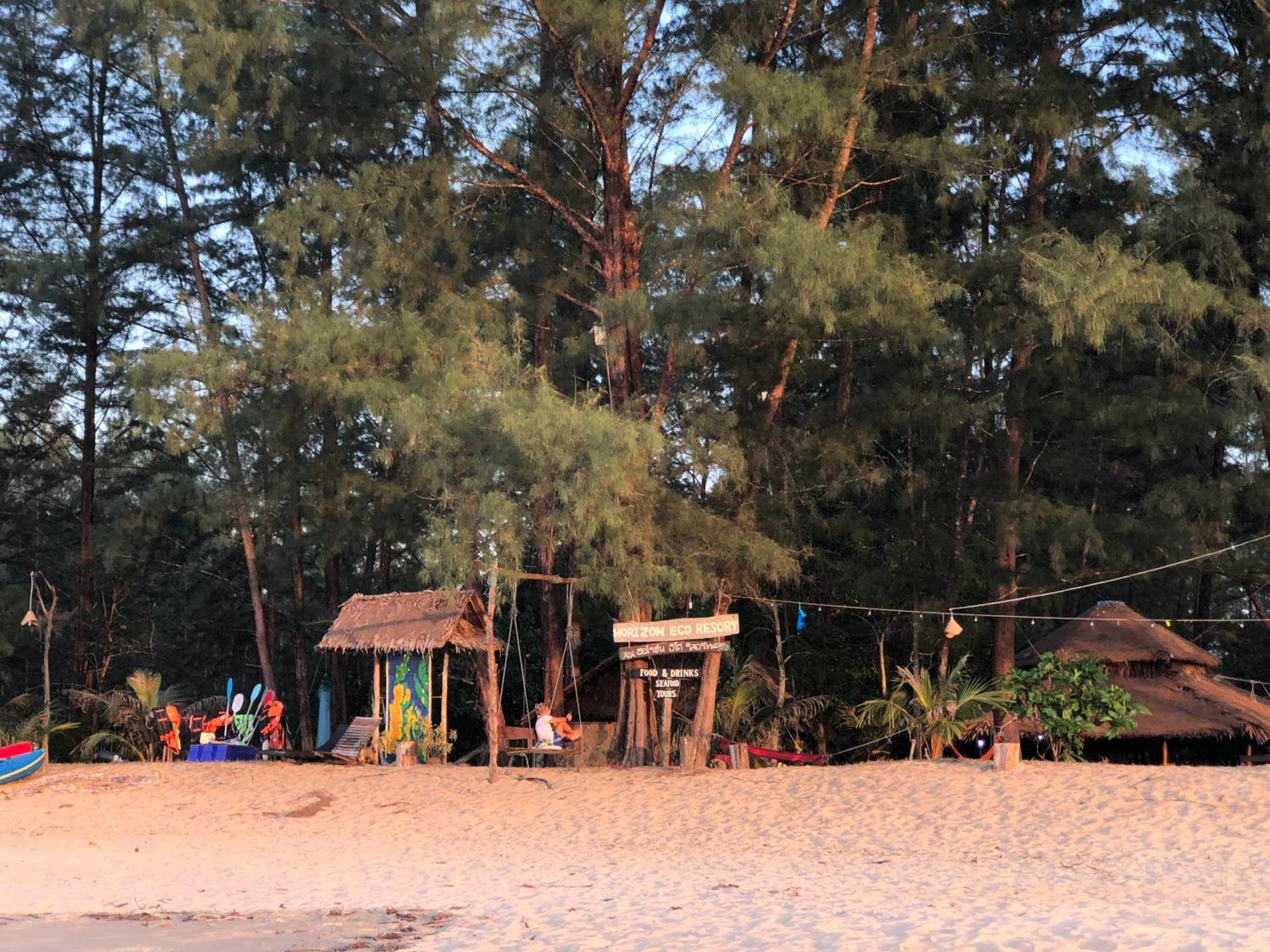 Horizon Eco Resort Ko Phra Thong Exteriör bild